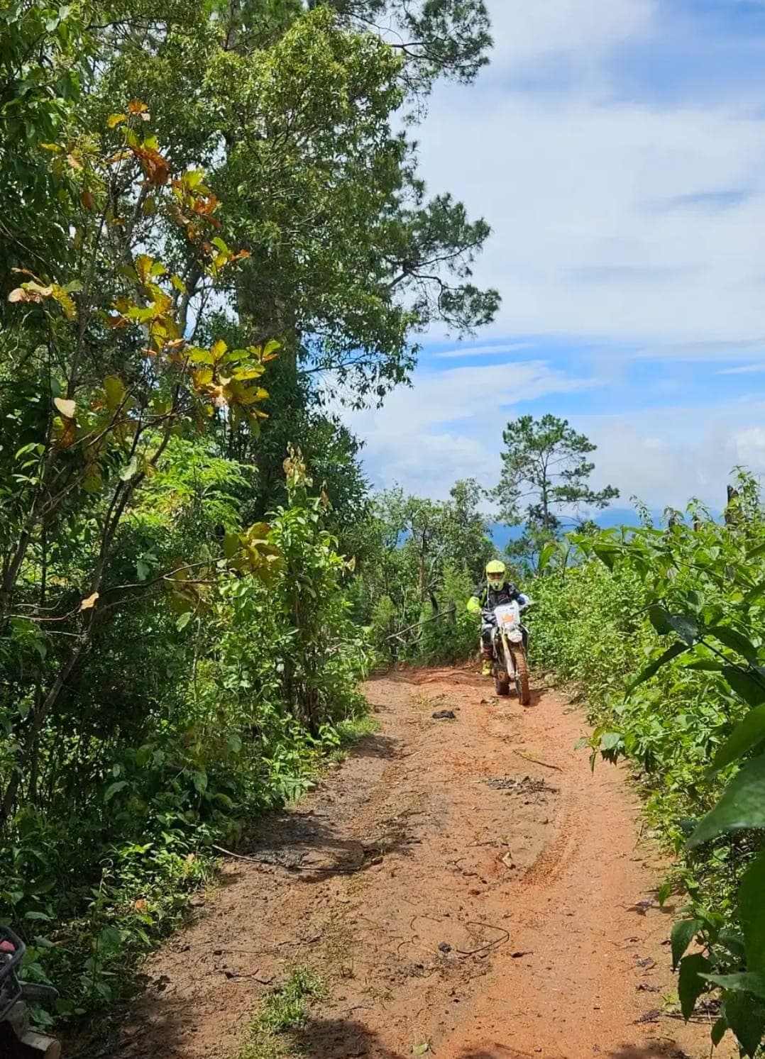 Trail photo — Pai via stairway to Helicopter pads back to Pai